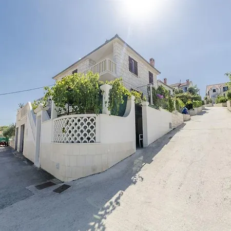 Apartment More 포스티라