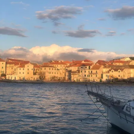 Apartment More 포스티라