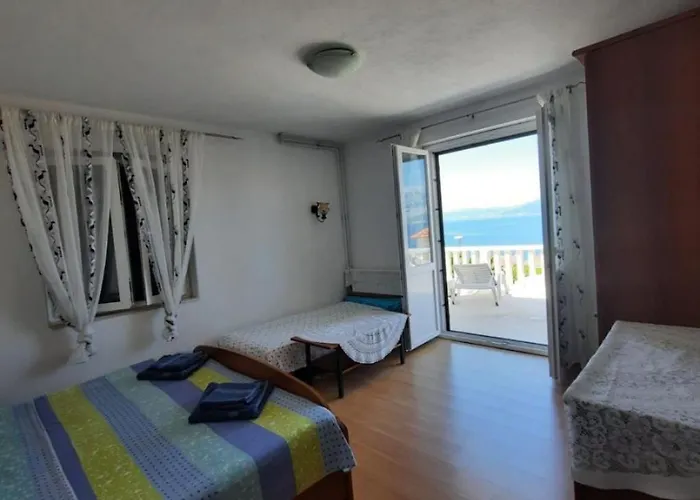 Apartament Apartment More *