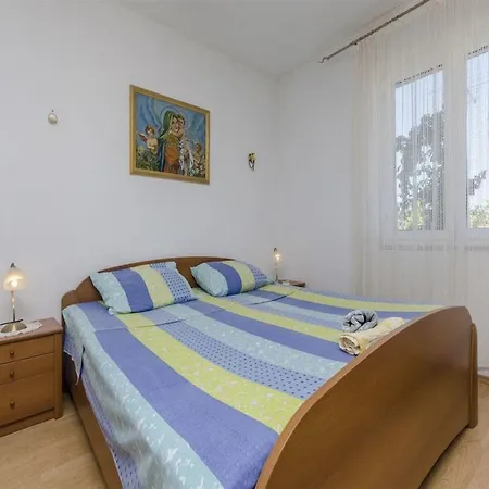 Apartment More דירה